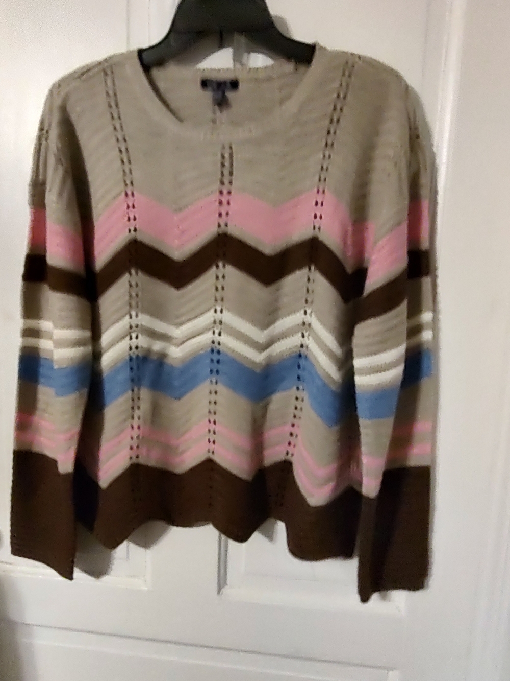 UK2LA Chevron Stripe Crewneck Sweater in Beige, Pink, Blue, Brown, Cream
